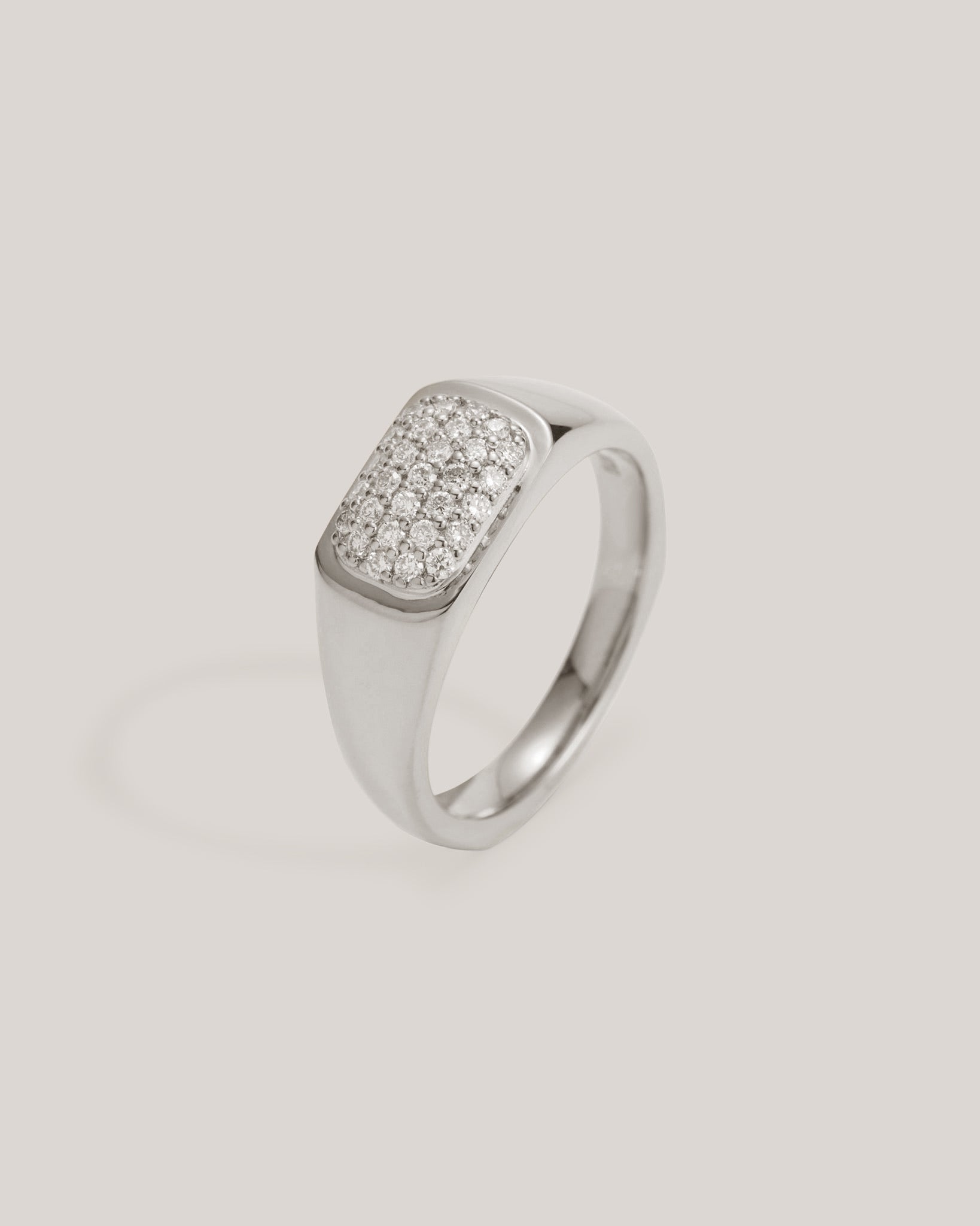 SILVER LOVE ME LOUD & QUIET