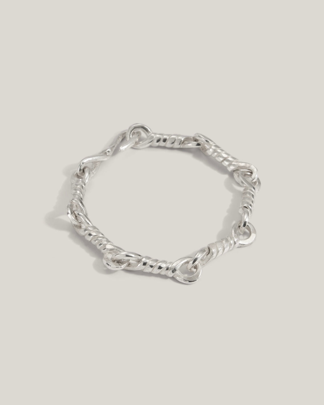 WHERE THE WIND TIES (NUDO DURO)