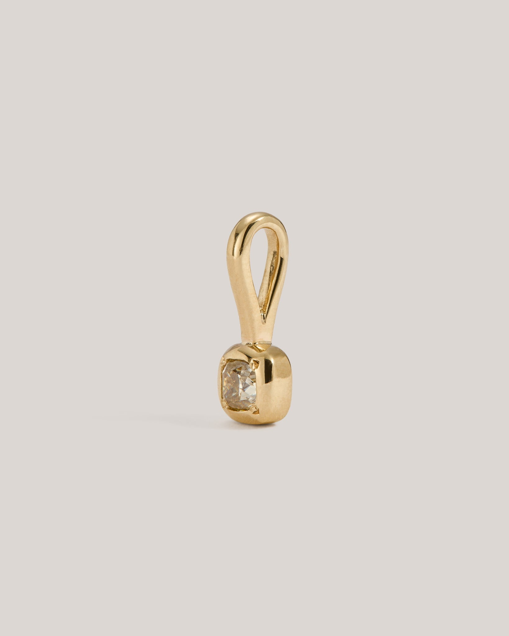 M ROACH PENDANT